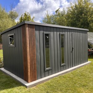 Domek narzędziowy 500x300