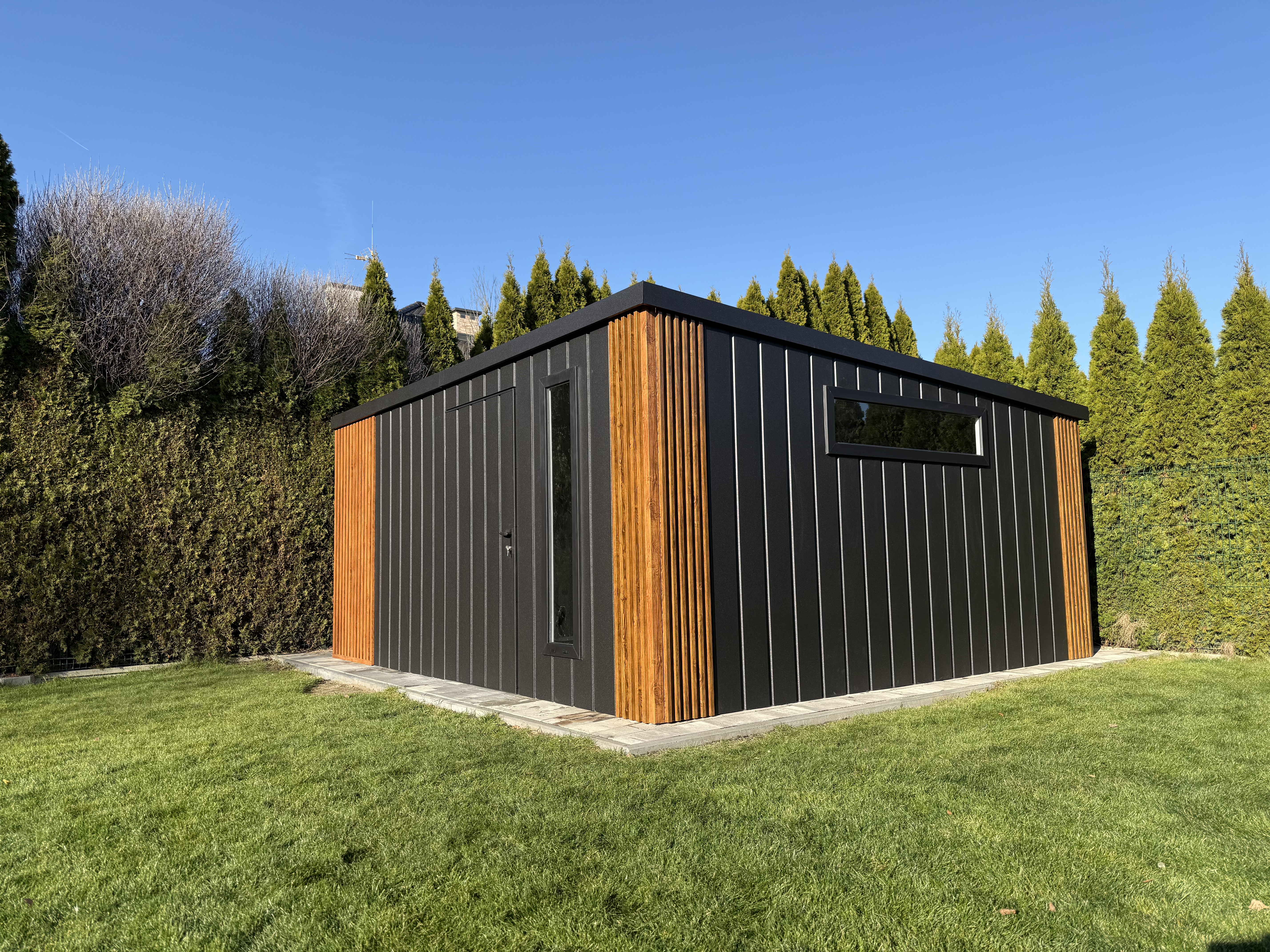 Domek narzędziowy z drewutnią 500x450